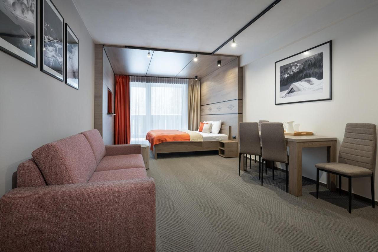 Apartment Yolo - 4 Person - Garage Parking - Ski In Ski Out デマノブスカ・ドリーナ エクステリア 写真